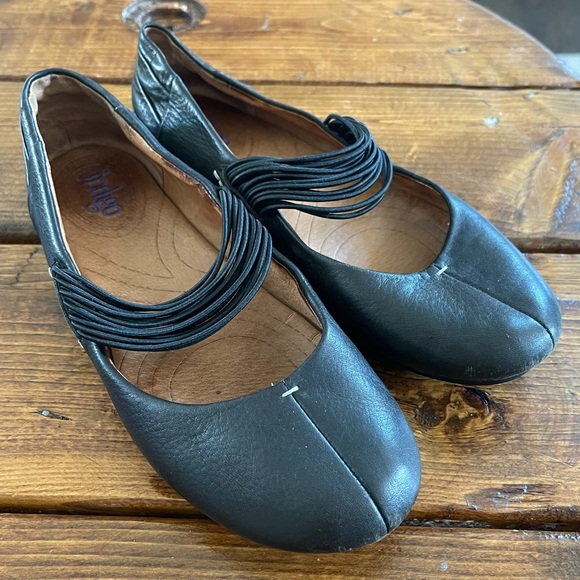 Indigo Shoes Indigo Black Leather Elastic Detail Ballerina Flats indigo-shoes-indigo-black-leather-elastic-detail-ballerina-flats
